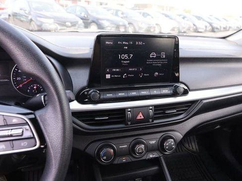 Used 2023 Kia Forte LX FWD image 14