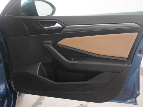 Used 2019 Volkswagen Jetta SEL FWD image 9