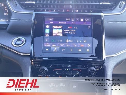 Used 2025 Jeep Grand Cherokee L Altitude image 39