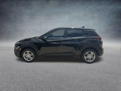 Used 2023 Hyundai Kona SE w/ Cargo Package FWD image 2