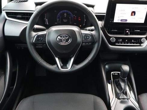 Used 2026 Toyota Corolla SE FWD image 9