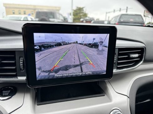 Used 2023 Ford Explorer XLT w/ Equipment Group 202A image 19