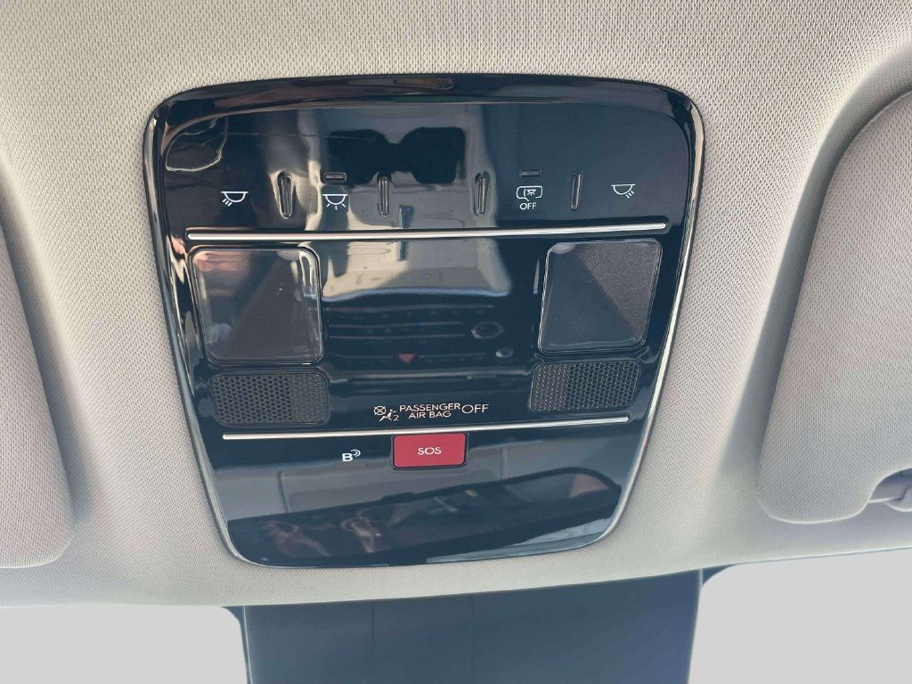 Certified 2025 Hyundai Santa Fe SE AWD/4WD image 30