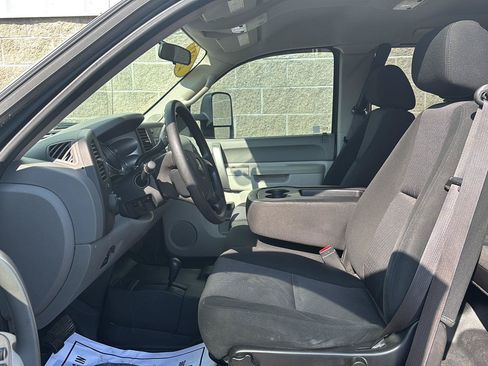 Used 2012 Chevrolet Silverado 2500 W/T AWD/4WD image 5