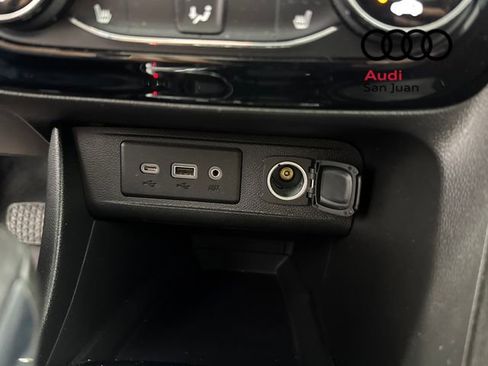 Used 2021 Buick Encore GX Select image 19