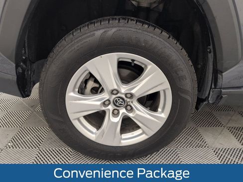 Used 2021 Toyota RAV4 XLE image 21