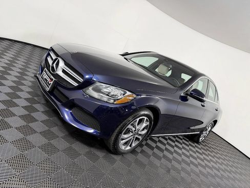 Used 2018 Mercedes-Benz C 300 4MATIC Sedan image 19