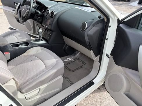 Used 2013 Nissan Rogue SV w/ Premium Pkg FWD image 31