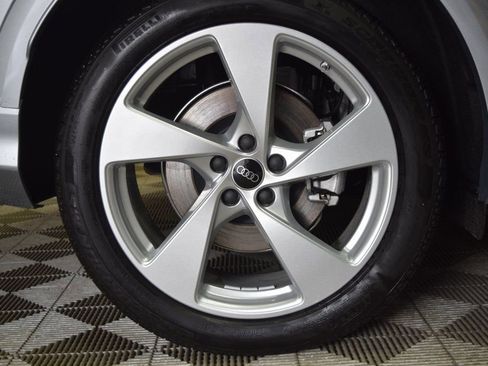 New 2025 Audi Q5 Prestige image 11