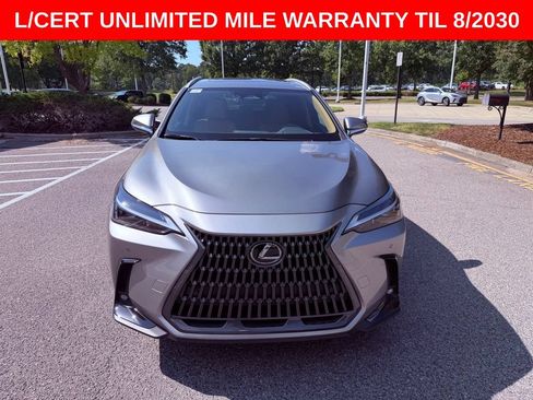 Certified 2025 Lexus NX 250 FWD w/ Towing Package (2000 Lbs) image 2