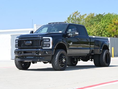 Used 2026 Ford F450 Platinum w/ FX4 Off-Road Package AWD/4WD image 49