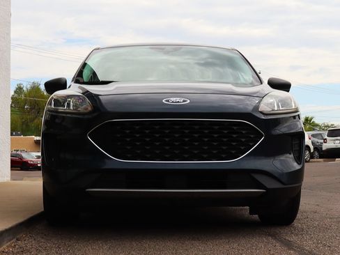 Used 2022 Ford Escape SE w/ Cold Weather Package FWD image 17