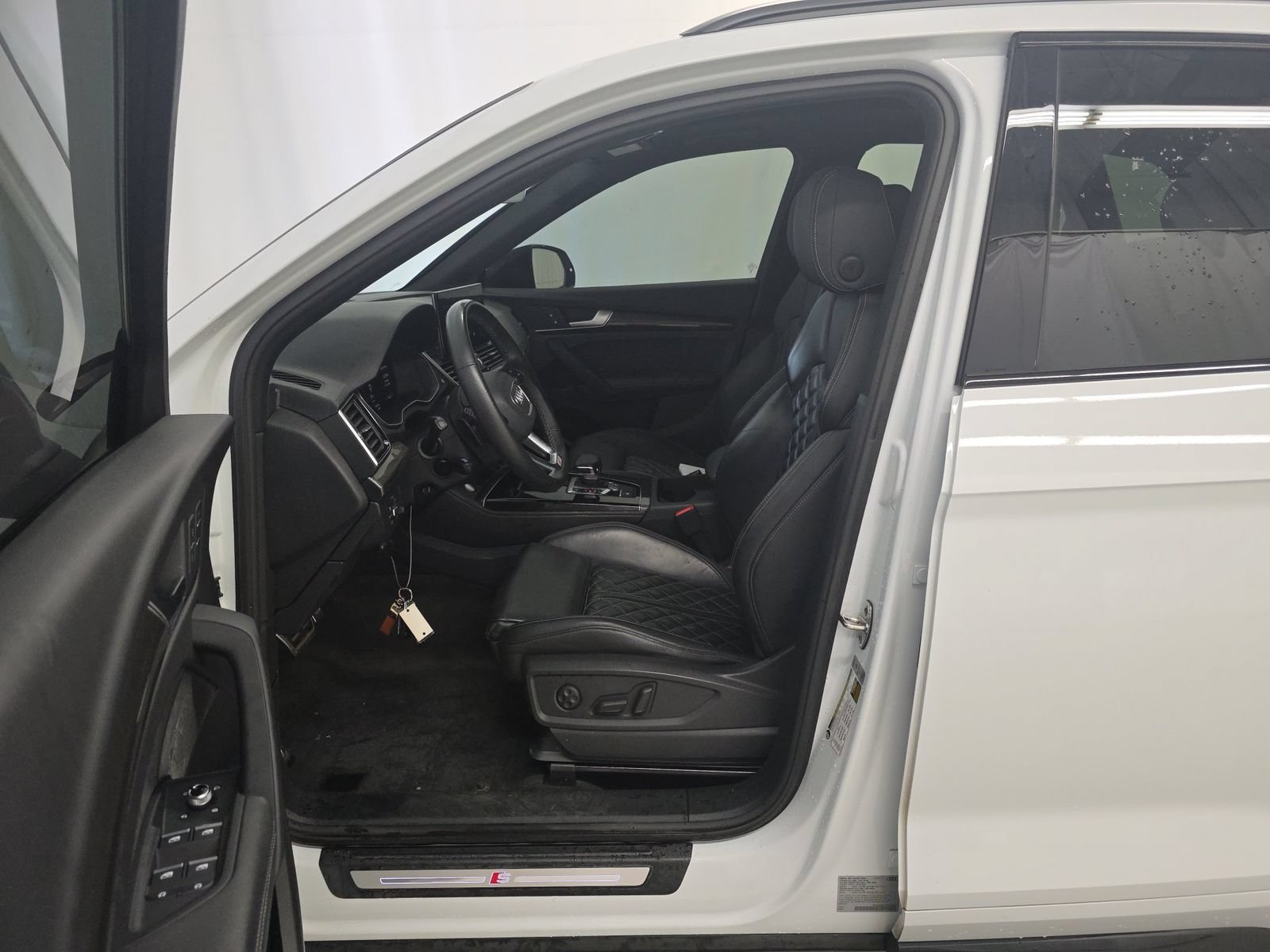 Used 2024 Audi SQ5 Premium Plus AWD/4WD image 3