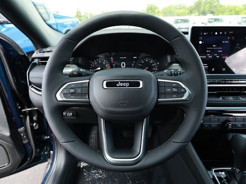 New 2026 Jeep Compass Latitude AWD/4WD image 11
