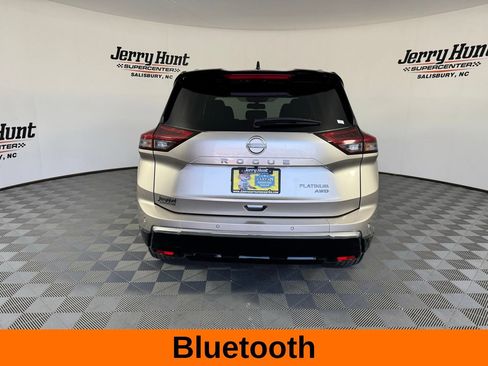 Used 2025 Nissan Rogue Platinum AWD/4WD image 8