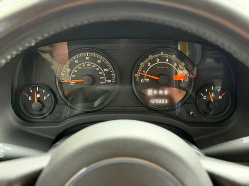 Used 2016 Jeep Patriot High Altitude FWD image 14