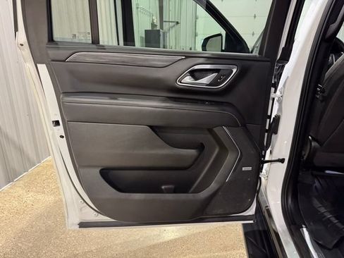Used 2023 GMC Yukon XL SLT AWD/4WD image 20