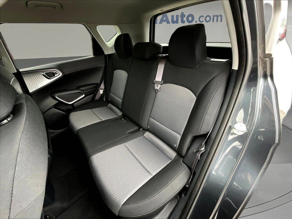 Used 2023 Kia Soul LX w/ Option Group 015 FWD image 24