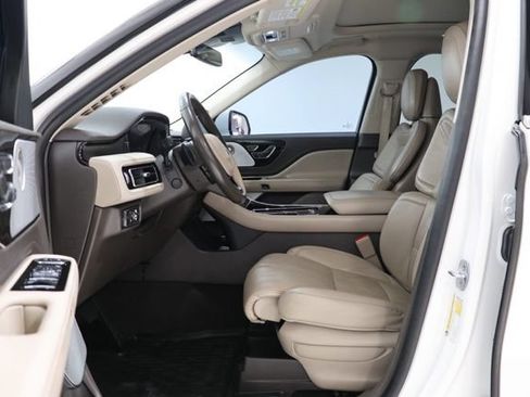 Used 2022 Lincoln Aviator Reserve w/ Equipment Group 201A RWD image 18
