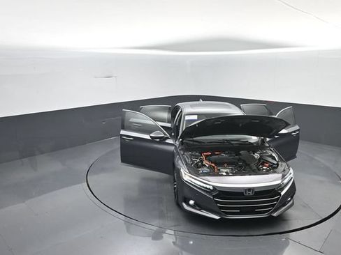 Used 2021 Honda Accord Touring image 36