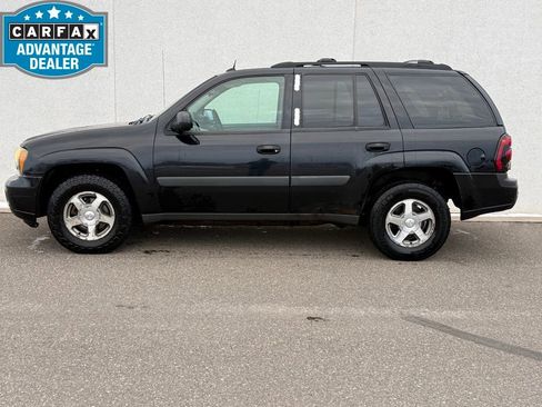 Used 2005 Chevrolet TrailBlazer LS w/ LS Preferred Equipment Group image 2