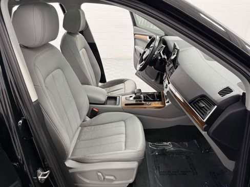 Used 2022 Audi Q5 2.0T Premium Plus w/ Premium Plus Package image 17