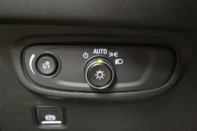 Certified 2020 GMC Terrain SLE FWD image 20