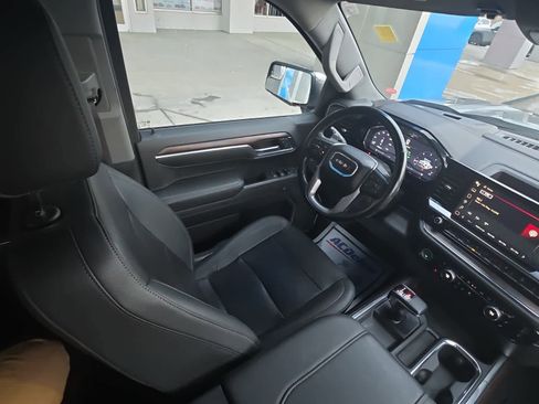 Used 2023 GMC Sierra 1500 SLT w/ SLT Convenience Package image 20