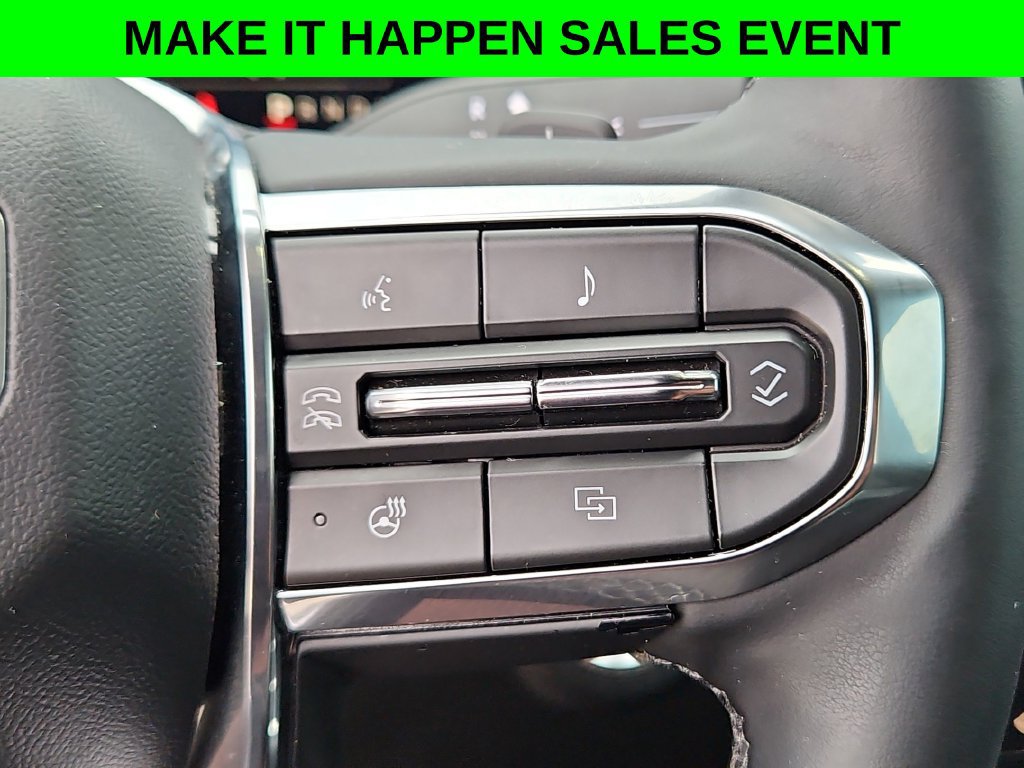 Used 2025 GMC Terrain Elevation w/ Black Edition AWD/4WD image 17