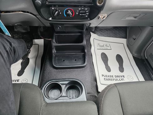 Used 2010 Ford Ranger XL image 12