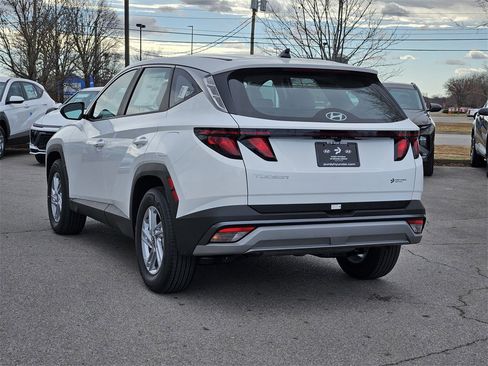 New 2026 Hyundai Tucson SE image 5
