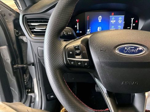 Used 2025 Ford Escape ST-Line image 23