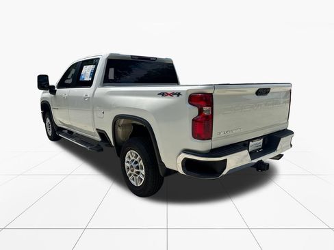 Used 2025 Chevrolet Silverado 2500 LT w/ Convenience Package AWD/4WD image 6