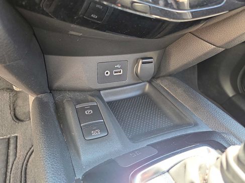 Used 2019 Nissan Rogue SV w/ Sun & Sound Touring Package AWD/4WD image 24