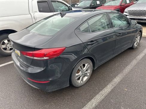 Used 2017 Hyundai Elantra SE FWD image 13
