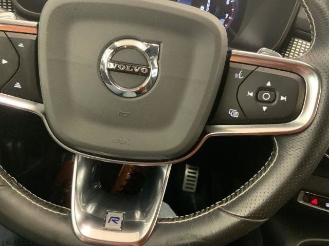 Used 2020 Volvo XC40 T5 R-Design AWD/4WD image 22