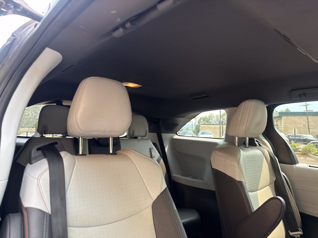 Used 2022 Toyota Sienna XSE w/ XSE Plus Package FWD image 23