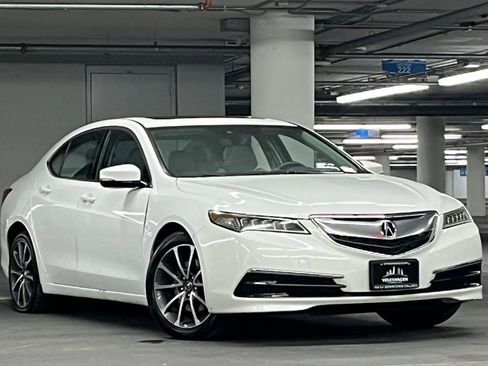 Used 2015 Acura TLX V6 SH-AWD w/ Technology Pkg image 2