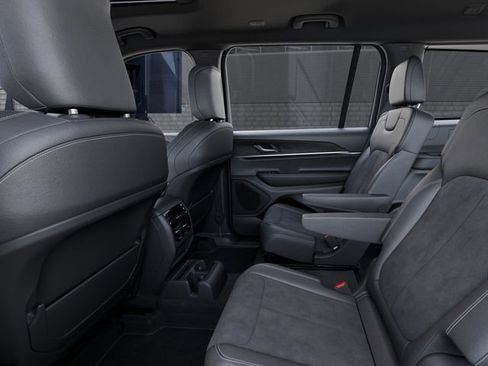 New 2026 Jeep Grand Cherokee L 4WD image 23