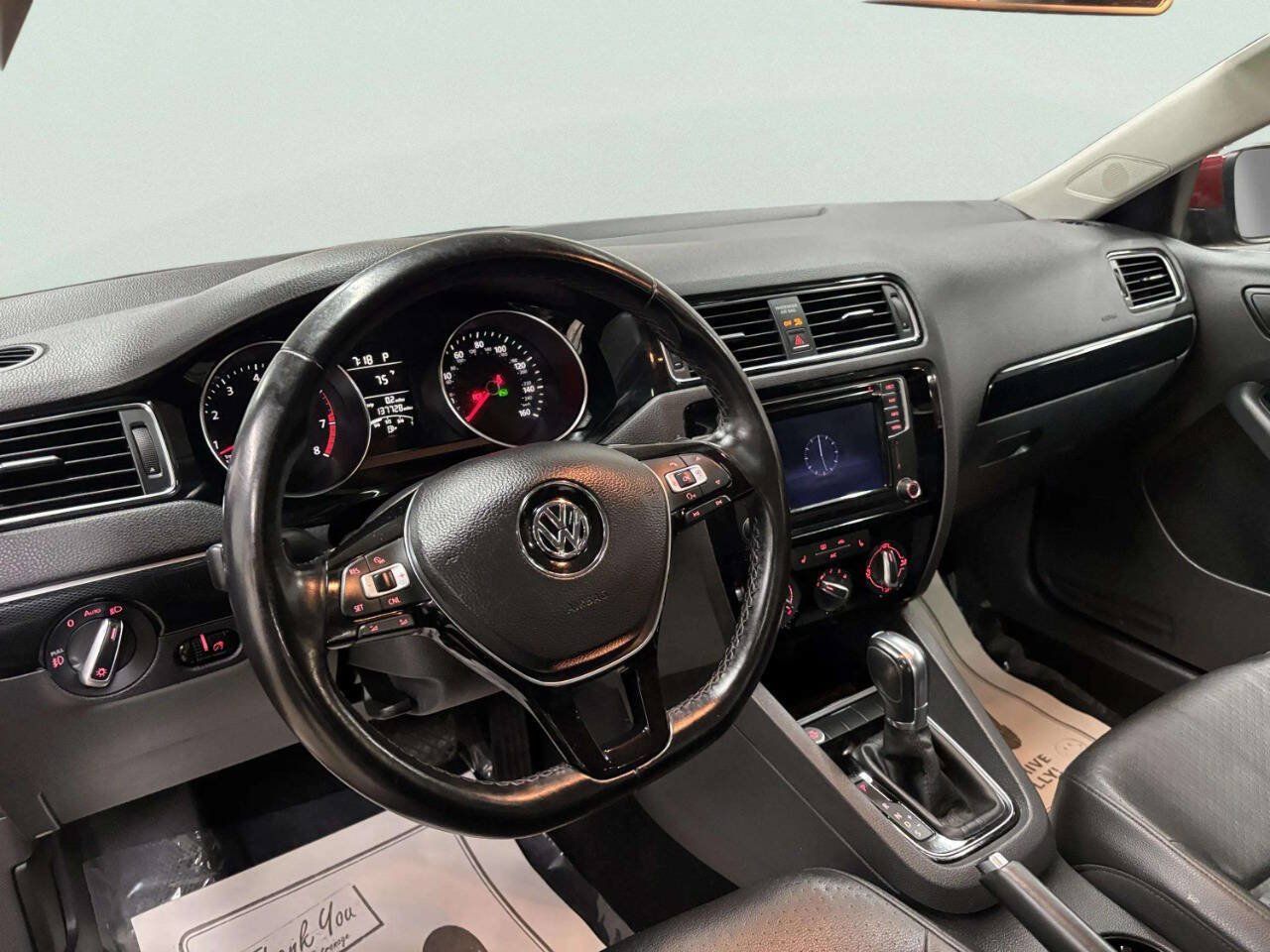 Used 2016 Volkswagen Jetta SEL FWD image 14