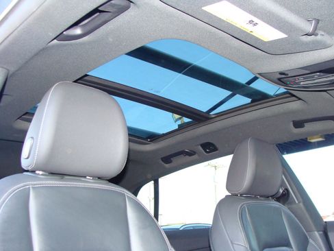 Used 2019 Audi Q8 Premium w/ Convenience Package image 13