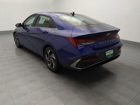 Used 2025 Hyundai Elantra SEL FWD image 5