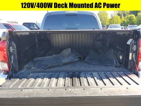 Used 2019 Toyota Tacoma TRD Off-Road image 8