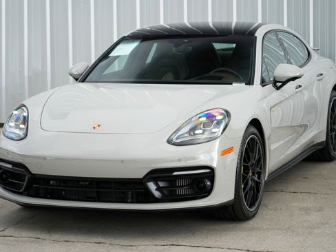 Used 2023 Porsche Panamera 4S image 52