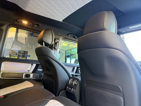 Used 2024 Mercedes-Benz G 550 image 28