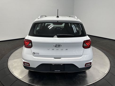 Certified 2023 Hyundai Venue SEL FWD image 6