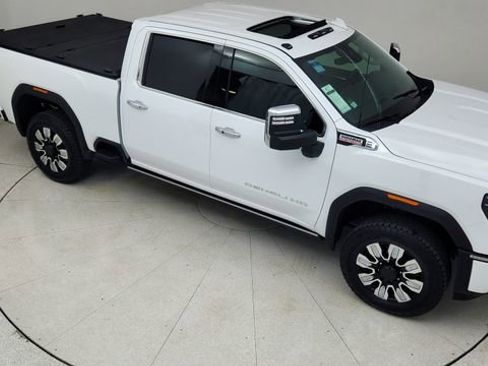 Used 2025 GMC Sierra 3500 Denali w/ Denali Reserve Package image 79