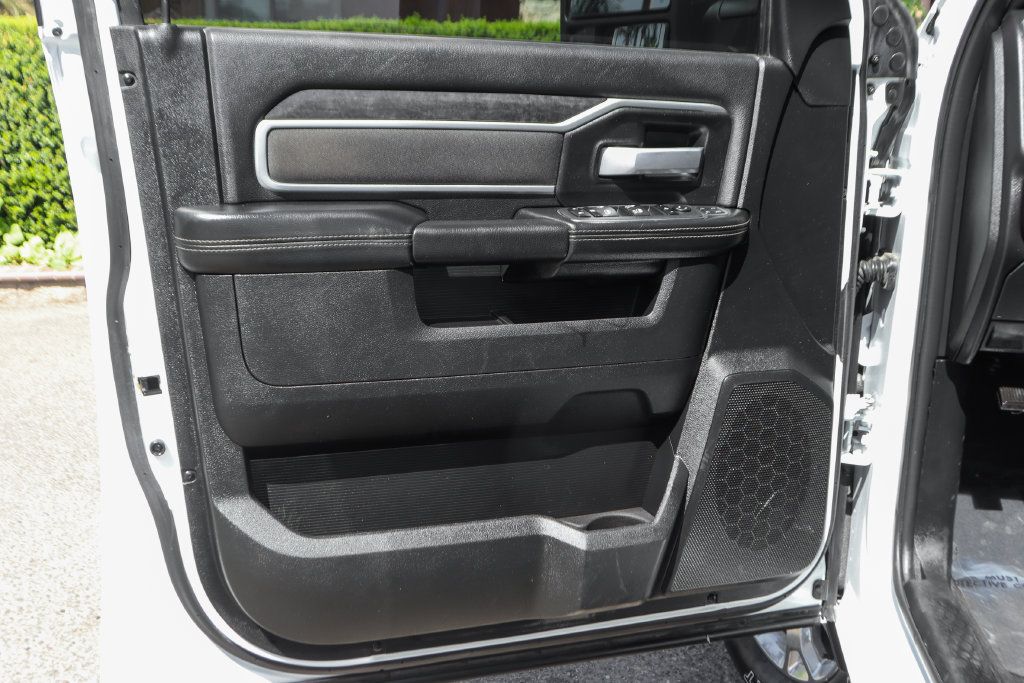 Used 2024 RAM 3500 Big Horn AWD/4WD image 16