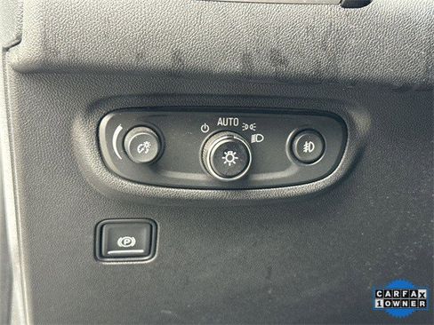 Used 2021 GMC Terrain SLT image 37