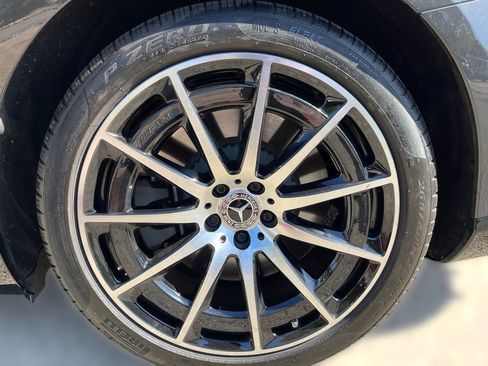 Used 2023 Mercedes-Benz EQS 580 4MATIC Sedan image 6